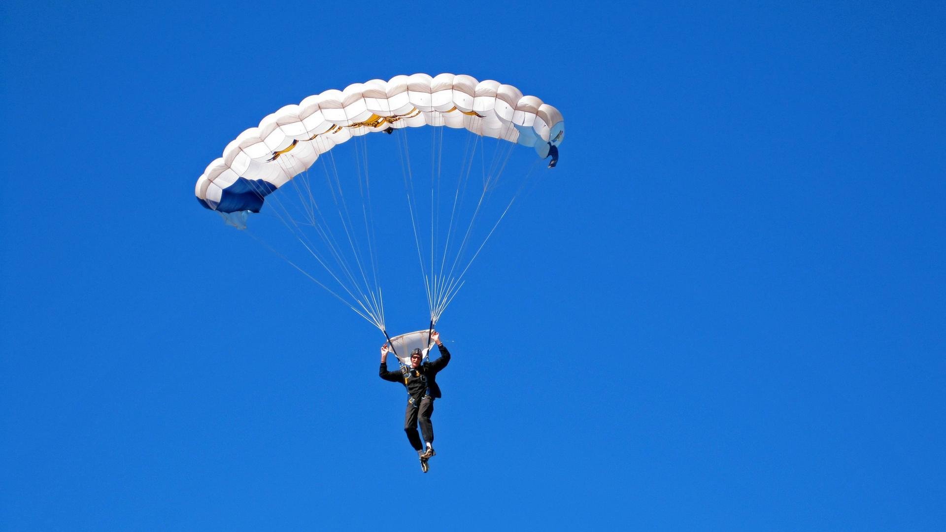 杜塞尔多夫对决雾霾拉夫，谁能拔得头筹？，杜塞尔多夫治安如何